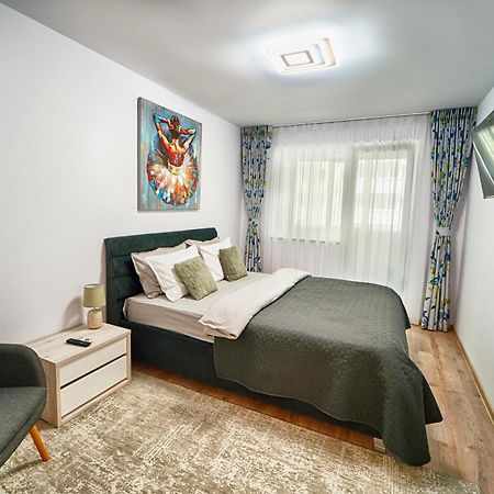 Apartament Bacovia Bacau Bagian luar foto
